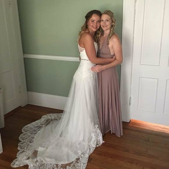 Meet your Posher, Samantha - Picture 1 of 1